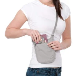 Pacsafe CoverSafe V75 - RFID-Brustbeutel -TaschenWelt Verkäufe pacsafe coversafe v75 rfid brustbeutel ps 10139 100 3